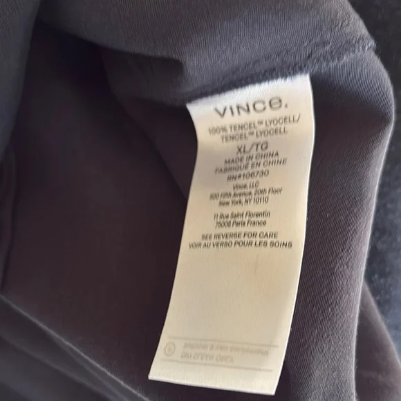 Vince Navy Short-Sleeve Split-Neck Blouse - Picture 7 of 7